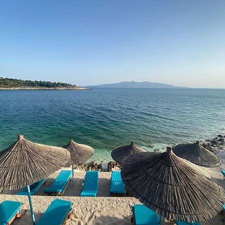 Sea Breeze Villa Sarandë Exterior foto