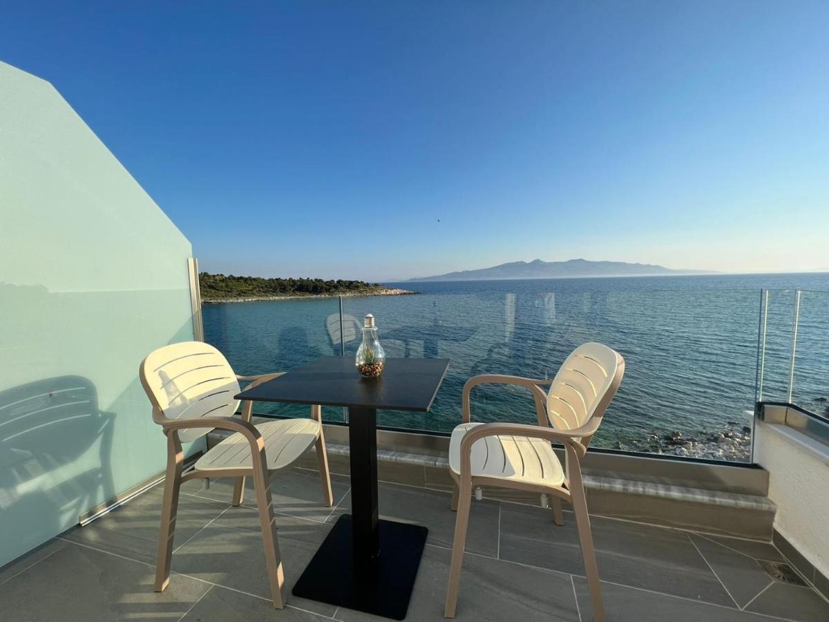Sea Breeze Villa Sarandë Exterior foto
